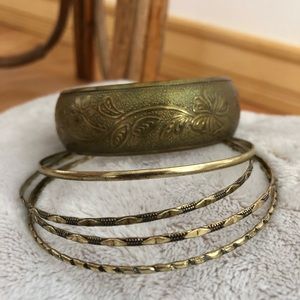 5 vintage bangles